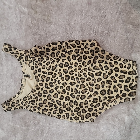 Girls leopard swim suit 6-12 months - Picture 2 of 4